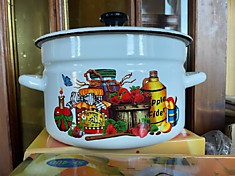 Кастрюля 8л эмаль