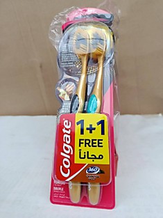 Зубная щетка Colgate 1+1 Free