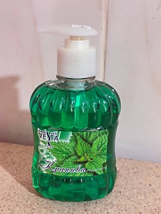 Жидкое мыло Веста "крапива" с дозатором 315 мл